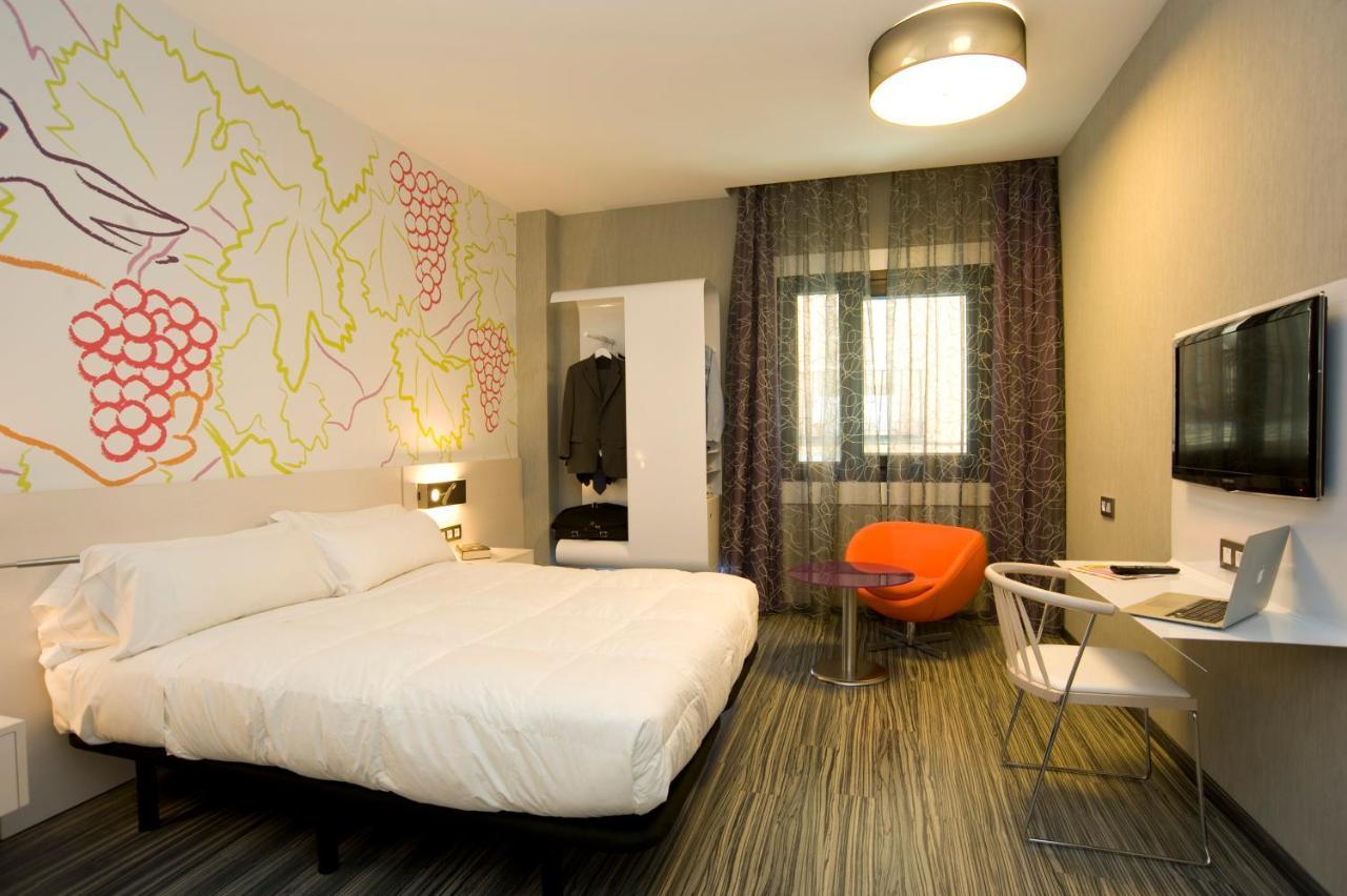 فندق إيبيس ستايلز مدريد برادو الغرفة الصورة